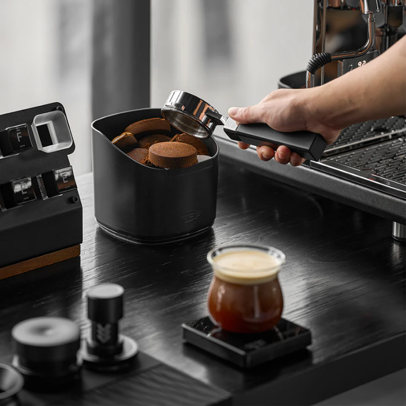 Forma | Cajón de golpes de café Knock Box